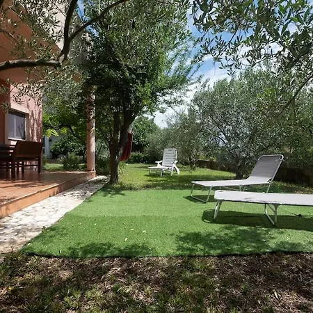 Whole Estate Just For You, 20m From Sandy Mrljane