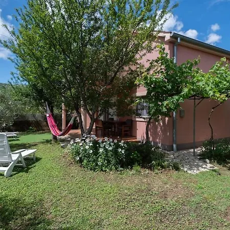 Whole Estate Just For You, 20m From Sandy Дом отдыха *