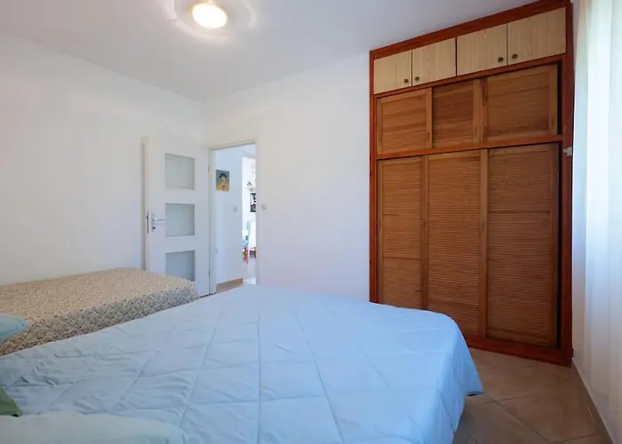 Whole Estate Just For You, 20m From Sandy Casa vacanze Mrljane